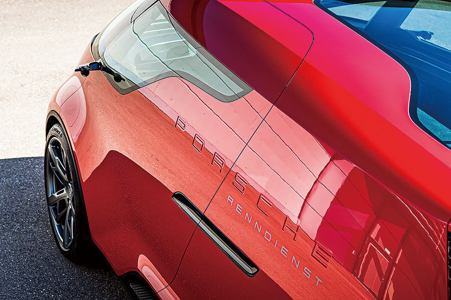 歡迎大家進入汽車設計師的腦海,一片處處漂浮著「如果這樣又會如何」,各種奇思妙想和保時捷十大傑作之類的汪洋大海。