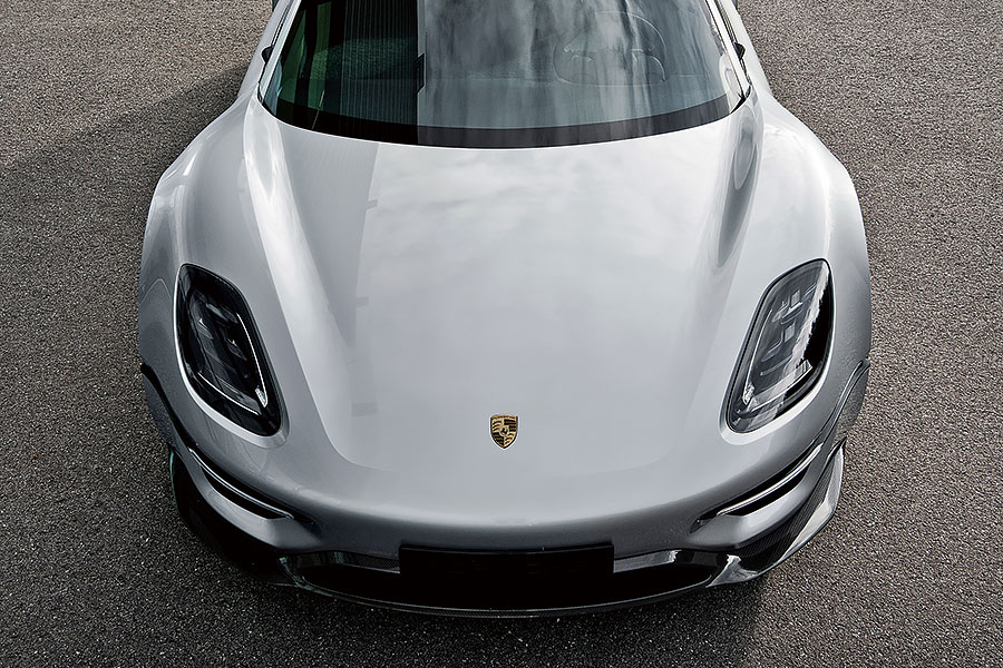 歡迎大家進入汽車設計師的腦海,一片處處漂浮著「如果這樣又會如何」,各種奇思妙想和保時捷十大傑作之類的汪洋大海。