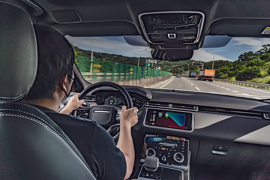 當這個世界變得愈來愈錯綜複雜時,簡簡單單反而更能襯托一切事物的美好。