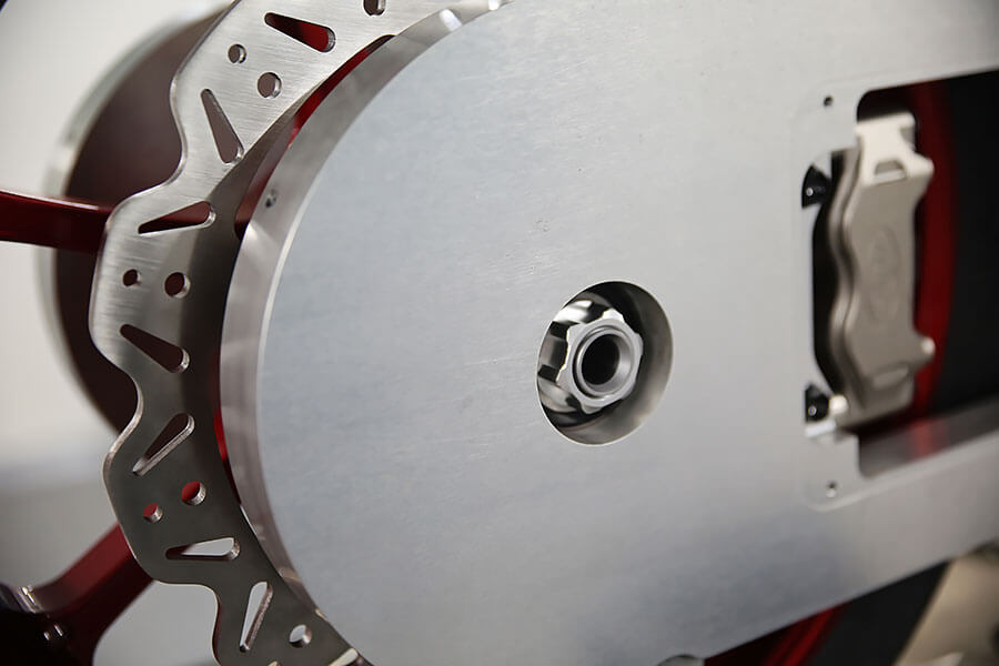 傳說中人車一體的最高境界,英國電動二輪車廠White Motorcycle Concepts辦到了。