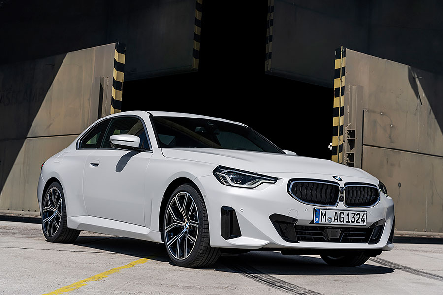 四門前驅2GC始終不對味?不如趕緊試試這道新鮮出爐,更加可口味美的雙門後驅2 Series Coupe吧!