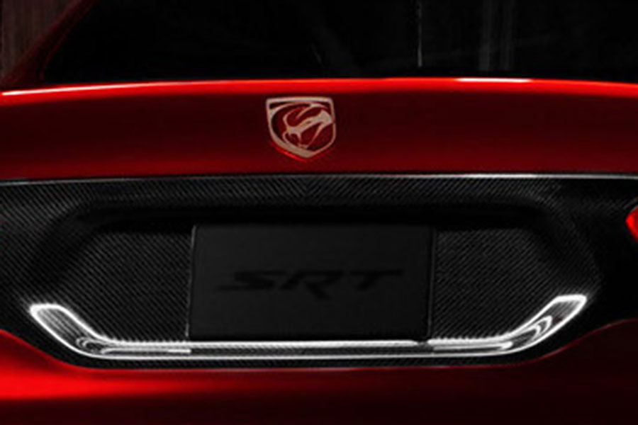 天真以為這些徽章都是隨車免費附贈的裝飾？它們有個可是比一輛進口車還貴呢！