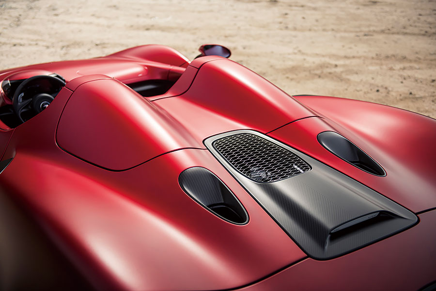 徹底上空的超跑到底是至高樂趣,還是銀樣蠟槍頭呢?各位朋友,答案就在Elva身上。