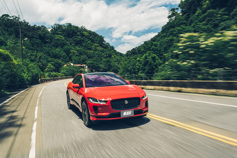 沒有特斯拉?對,以前沒得選,但現在可不同了,來個歐陸對決戲碼你看如何……。