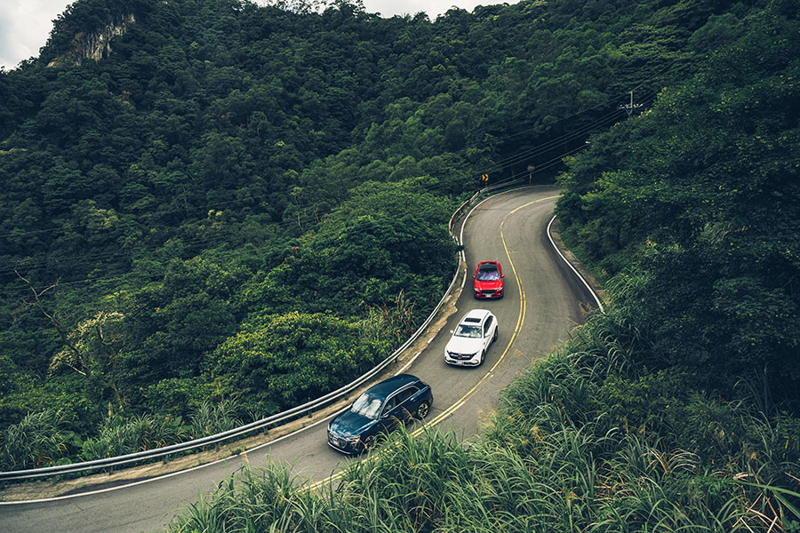 沒有特斯拉?對,以前沒得選,但現在可不同了,來個歐陸對決戲碼你看如何……。