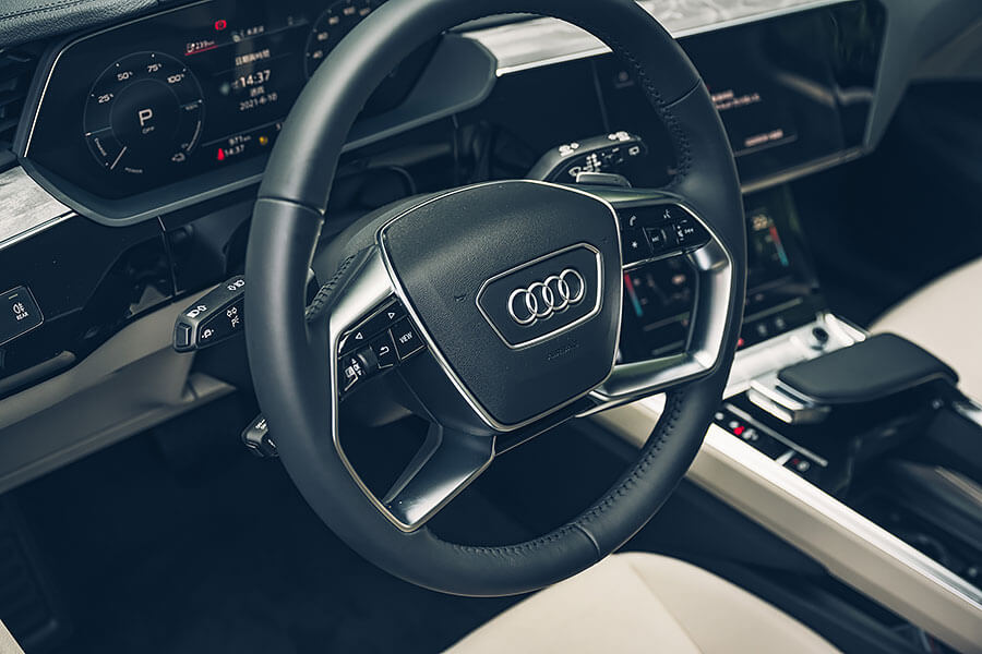 沒有特斯拉?對,以前沒得選,但現在可不同了,來個歐陸對決戲碼你看如何……。