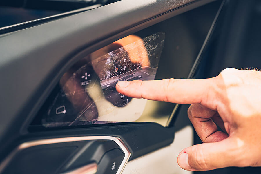沒有特斯拉?對,以前沒得選,但現在可不同了,來個歐陸對決戲碼你看如何……。