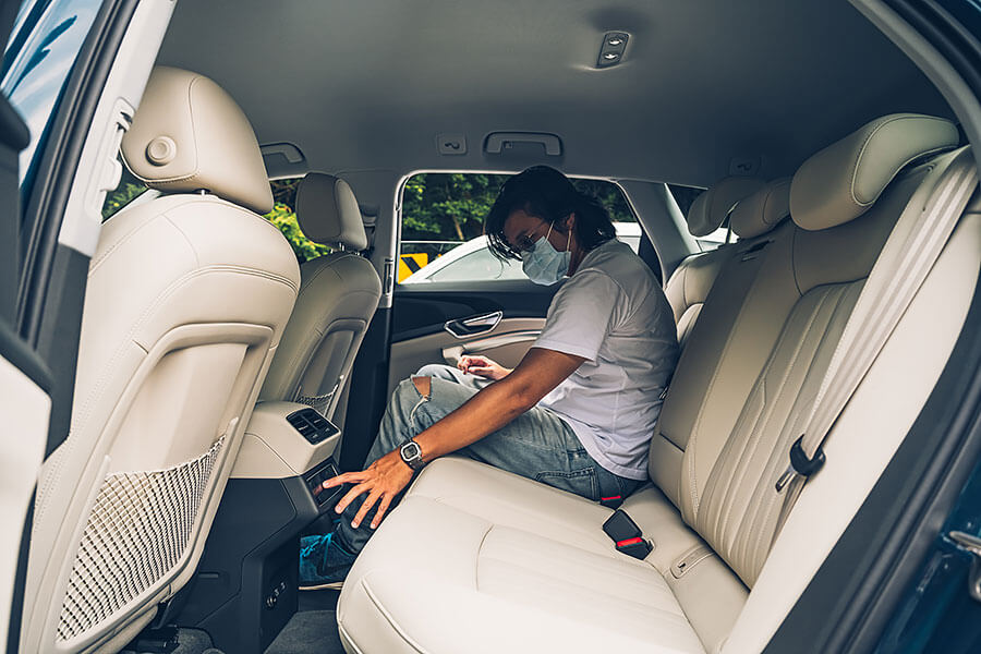 沒有特斯拉?對,以前沒得選,但現在可不同了,來個歐陸對決戲碼你看如何……。