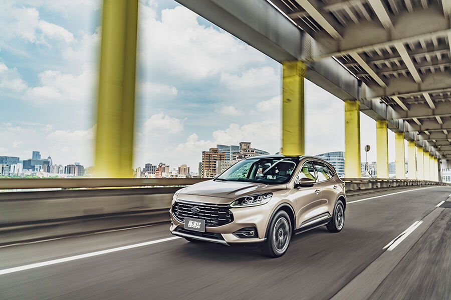 城市與鄉野之間的距離,就靠Kuga來快速化解。