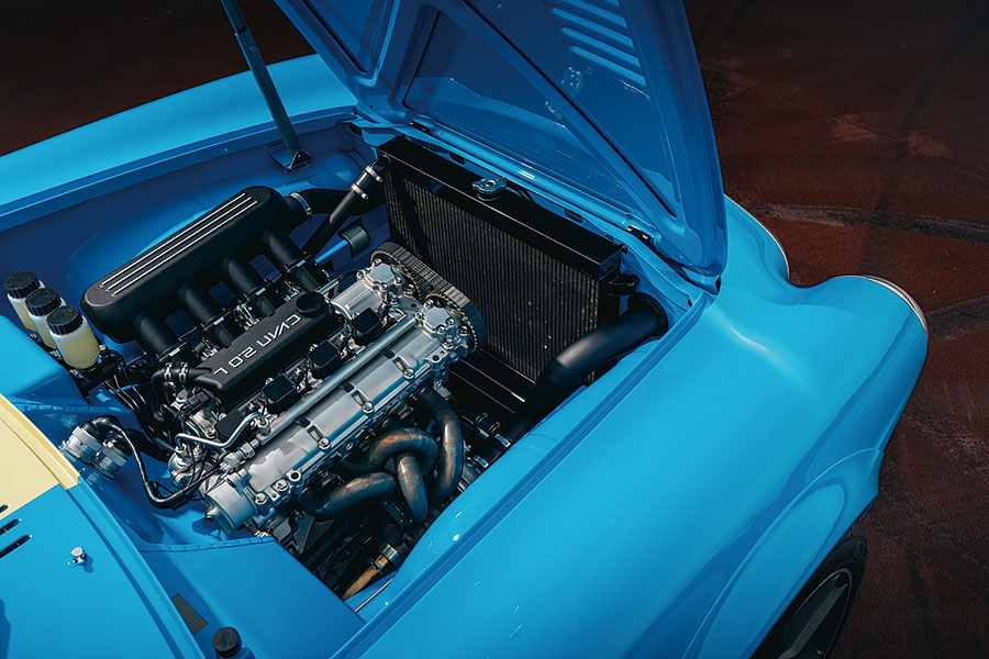 有請夢想中的復古改裝富豪，何況此車動用了房車賽事引擎。