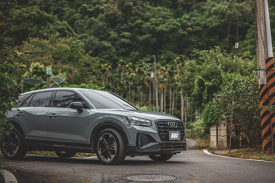 發動引擎,帶上相機,整座城市最上相的嬉街少年就要抵達。