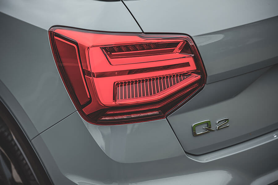 發動引擎,帶上相機,整座城市最上相的嬉街少年就要抵達。