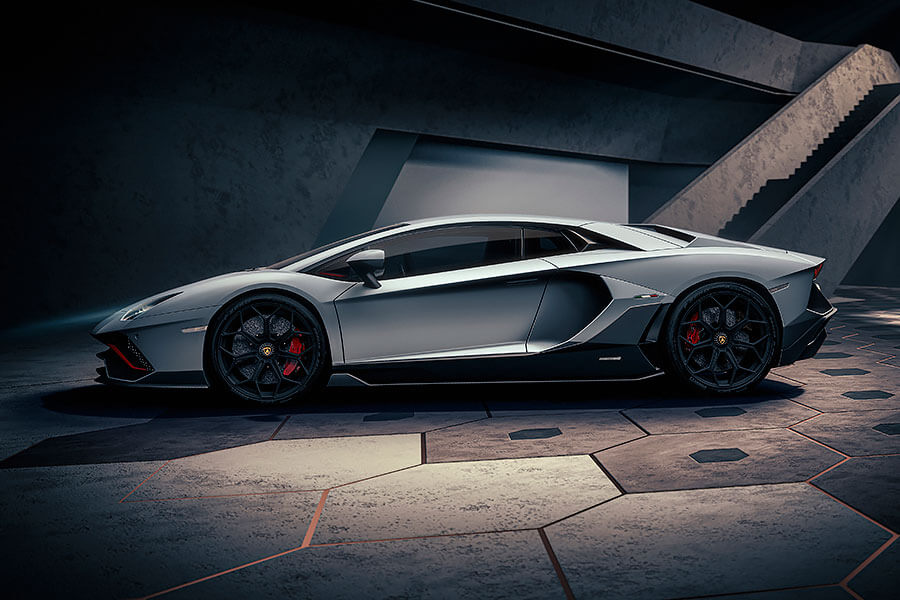 結束十年長期連載,藍寶堅尼正式發表Aventador最終章。