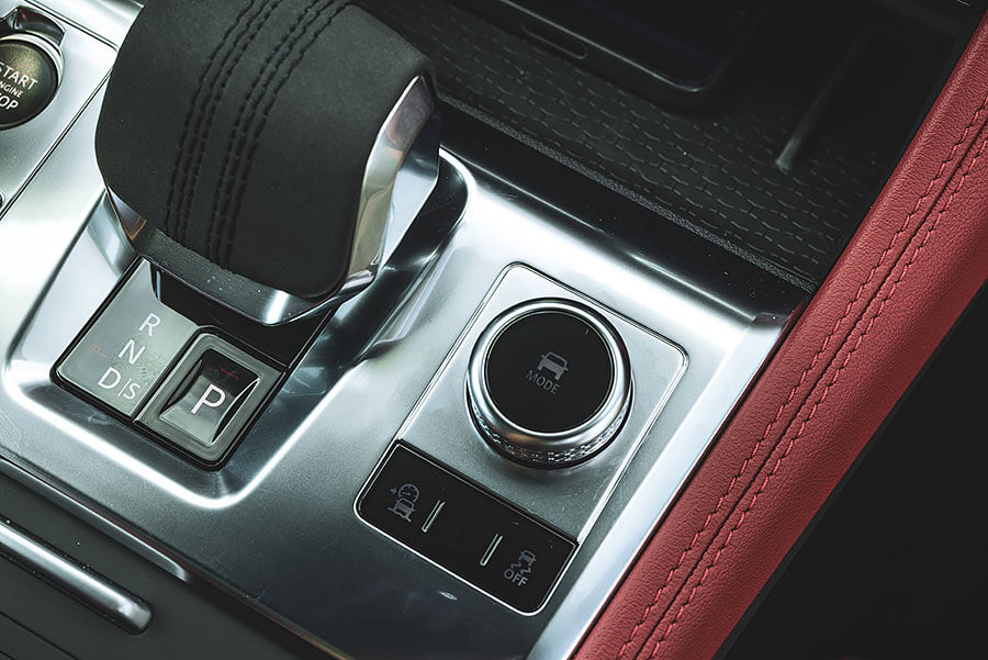 7項新配備,11種選配升級,讓F-Pace再次偉大。