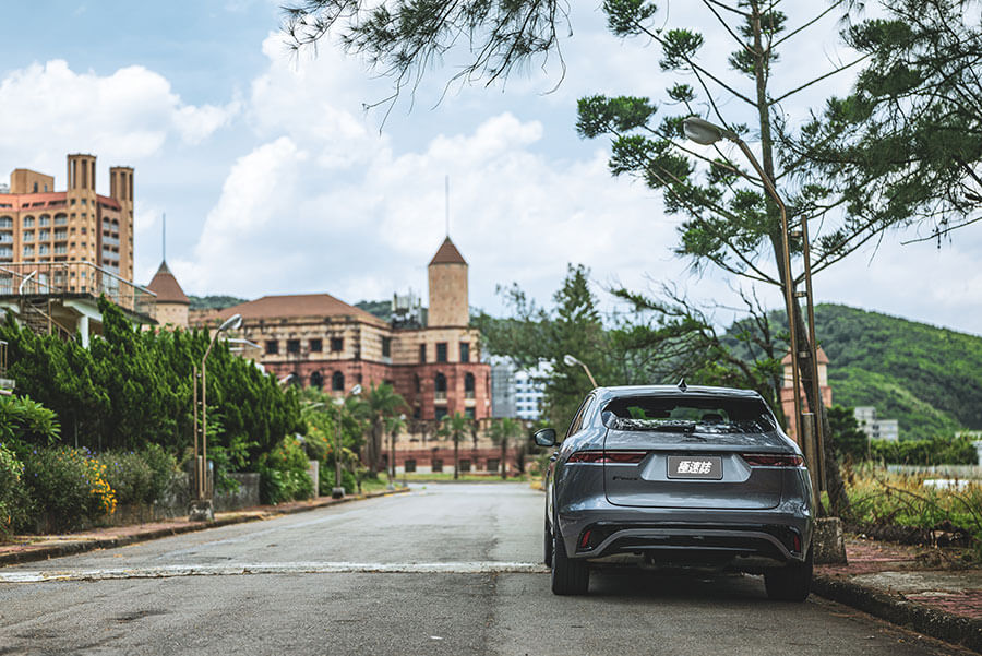 7項新配備,11種選配升級,讓F-Pace再次偉大。