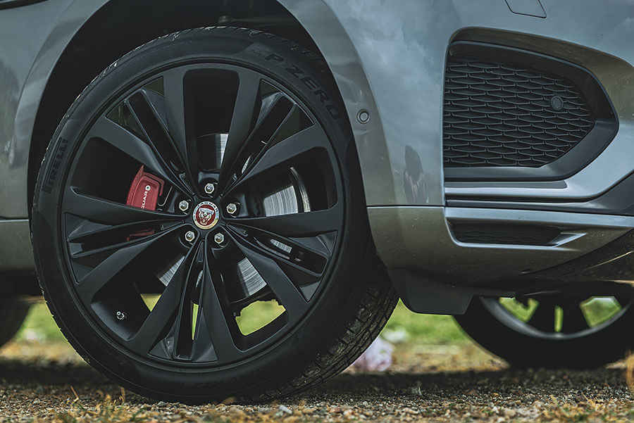 7項新配備,11種選配升級,讓F-Pace再次偉大。