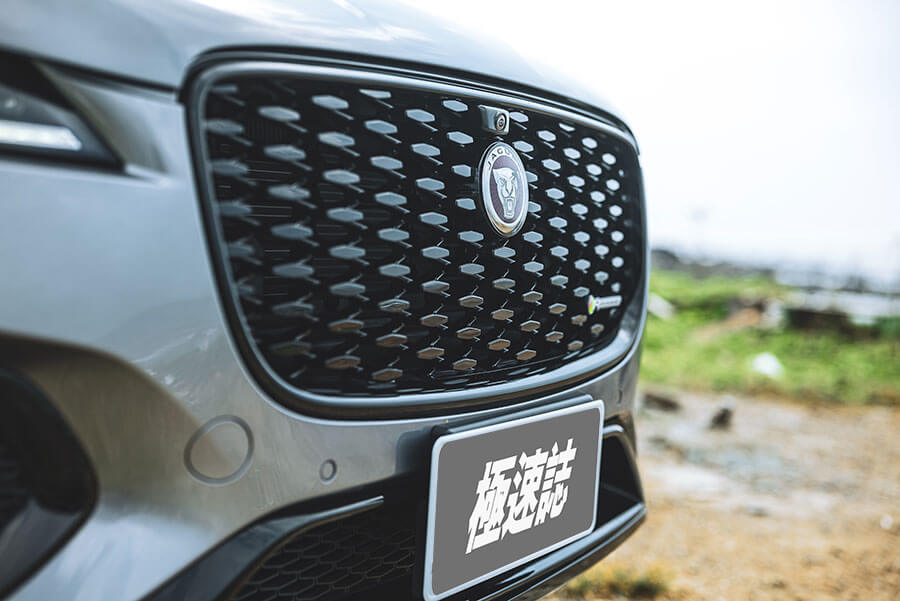 7項新配備,11種選配升級,讓F-Pace再次偉大。