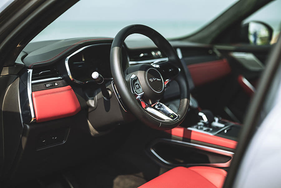 7項新配備,11種選配升級,讓F-Pace再次偉大。