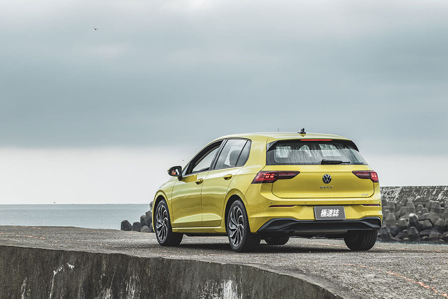 面對各路人馬的放話挑戰,以全面進化還以顏色就對了。