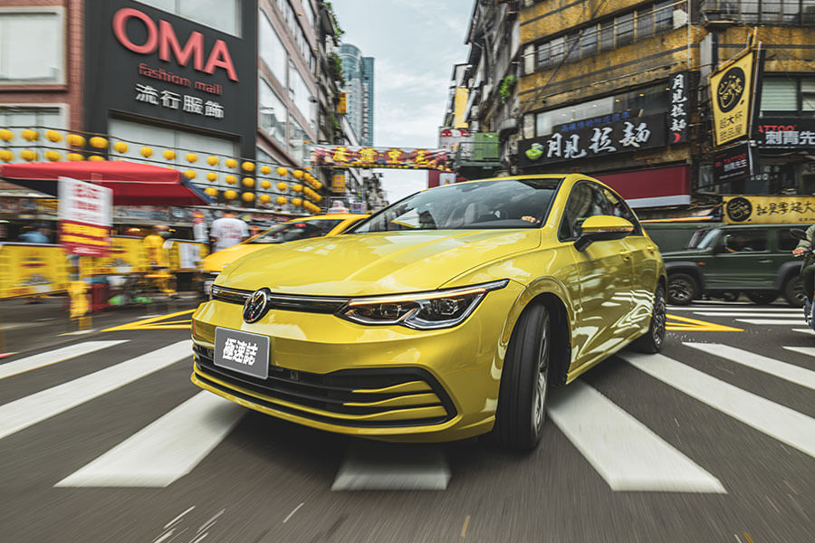 面對各路人馬的放話挑戰,以全面進化還以顏色就對了。