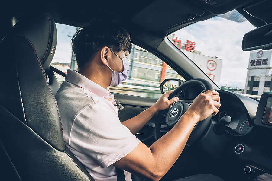 豐田究竟用了什麼法術讓人們失去理智競相掏出近180萬元只為買一部Yaris?呱、呱,什麼?GR Yaris啦……