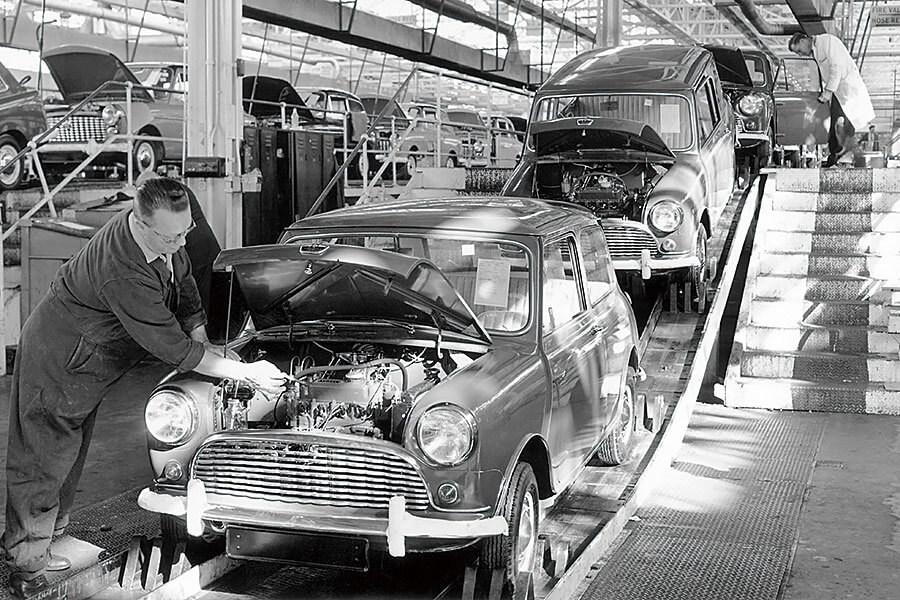 從最風光的傑作,至到最慘淡的低潮,這裡備有你想知的一切,以及好些你不想知道的逸聞軼事。