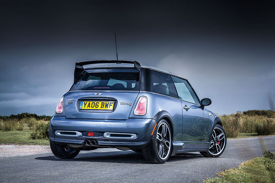 從最風光的傑作,至到最慘淡的低潮,這裡備有你想知的一切,以及好些你不想知道的逸聞軼事。