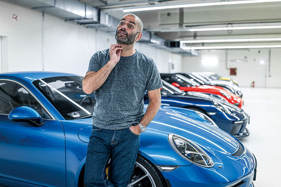 一個放滿了歷代911 GT的車庫？唯有一人能勝此任。