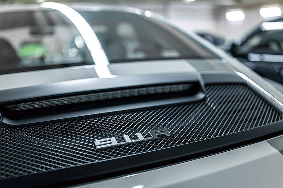 一個放滿了歷代911 GT的車庫?唯有一人能勝此任。