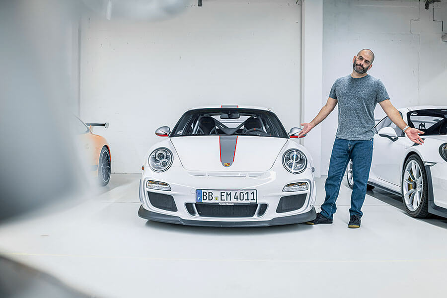 一個放滿了歷代911 GT的車庫?唯有一人能勝此任。