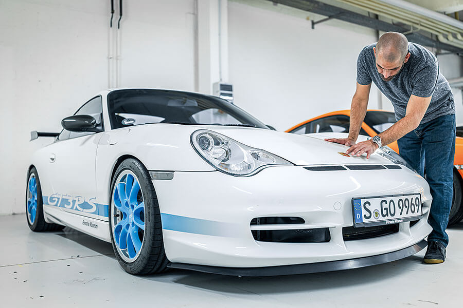 一個放滿了歷代911 GT的車庫?唯有一人能勝此任。