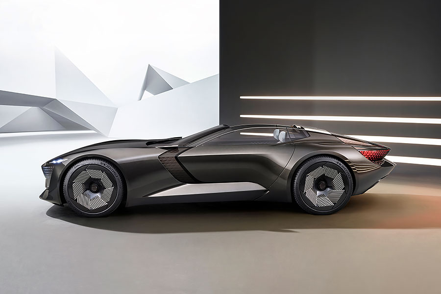 「智駕」與「自駕」該如何同時兼顧?奧迪:給我一個按鍵就能搞定!