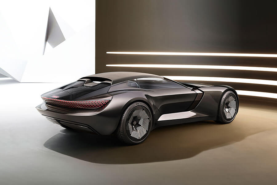 「智駕」與「自駕」該如何同時兼顧?奧迪:給我一個按鍵就能搞定!