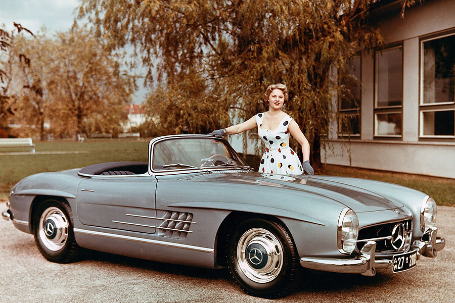 隨著新世代即將到來,不妨就讓我們回顧一下SL之所以能成為車壇最負盛名之一的原因。