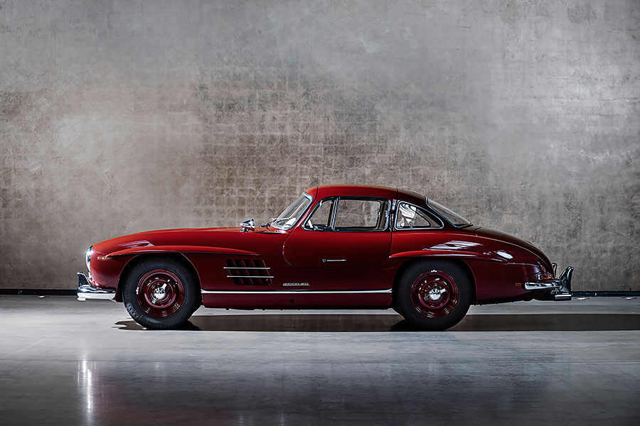 隨著新世代即將到來,不妨就讓我們回顧一下SL之所以能成為車壇最負盛名之一的原因。