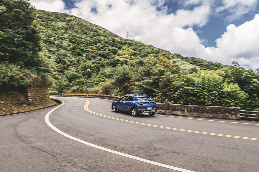 陽光、活潑、安全，共譜一首驚豔四座的青春之歌。