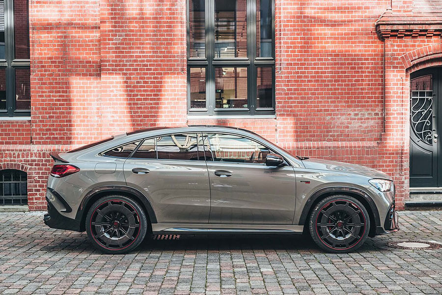 超快、超帥、超貴,巴博斯真的造出連馬斯克也望塵莫及的火箭飛船了!