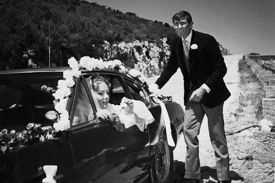 也是時候解決此一紛爭。分別來自007不同時代的六部汽車,總冠軍只有一個,慎之慎之啊007。