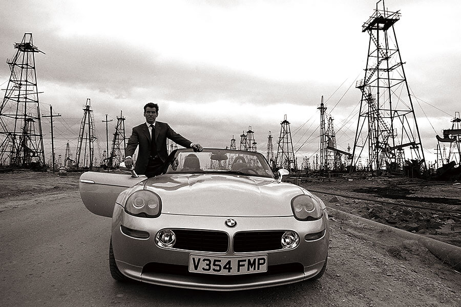 也是時候解決此一紛爭。分別來自007不同時代的六部汽車,總冠軍只有一個,慎之慎之啊007。