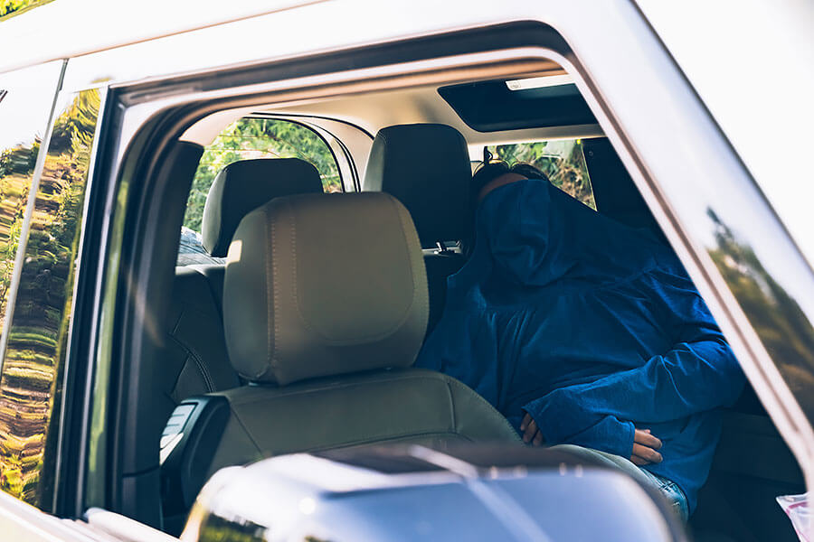 我和那些能盡快拿到車的車主一樣,都算是燒過好香。