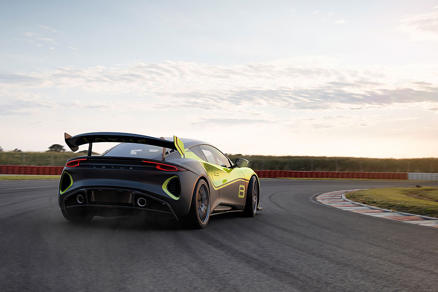 不但要成為最後的燃油驕傲,蓮花更誓言要在最熟悉的賽車場上熱血綻放。