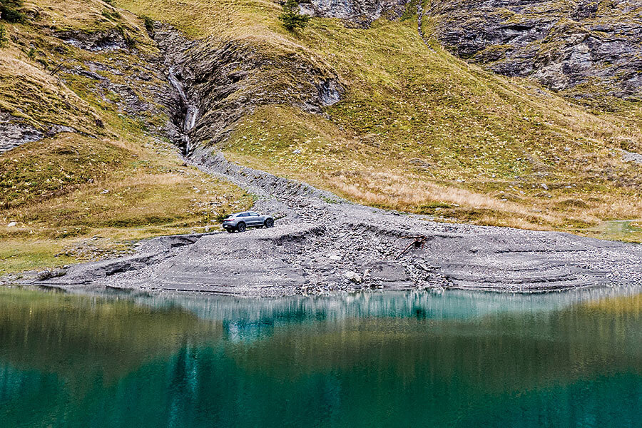 賓士怪力亂神的電動EQC 4x4²能夠大事化小,小事化無嗎?