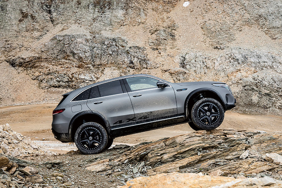 賓士怪力亂神的電動EQC 4x4²能夠大事化小,小事化無嗎?