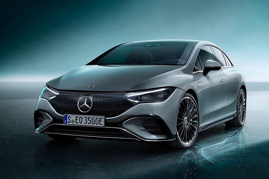 在高度數位化的時代,高階行政主管用車不但必須是一輛純電車,同時車內科技更要十分先進。