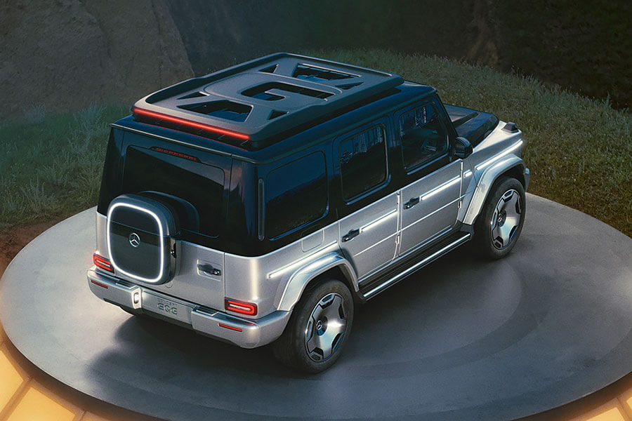 太空裝、外星人,地表最硬賓士已做好航向宇宙,用實力征服未知的所有準備。