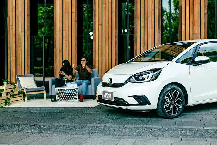 看得出來是柴犬仿生風味,但參考對象應該是來自戽斗星球。