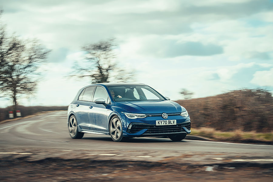 福斯上一代Golf R是八面玲瓏人人滿意的全天候萬事通，那麼2021年新一代極致Golf在TG自製的綠色地獄又有何表現呢？