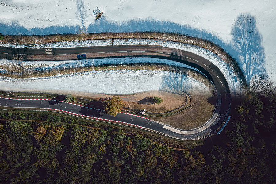 福斯上一代Golf R是八面玲瓏人人滿意的全天候萬事通，那麼2021年新一代極致Golf在TG自製的綠色地獄又有何表現呢？