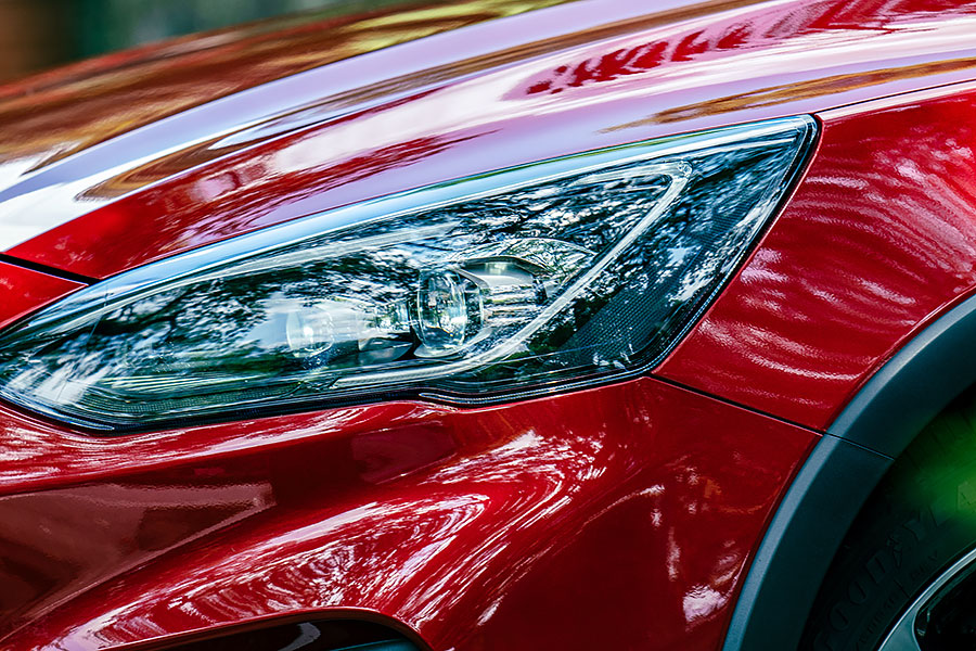 想要爬得更高、跑得更快更遠，你需要一副好眼睛以及出色足下功夫。