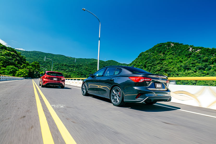 想要爬得更高、跑得更快更遠，你需要一副好眼睛以及出色足下功夫。